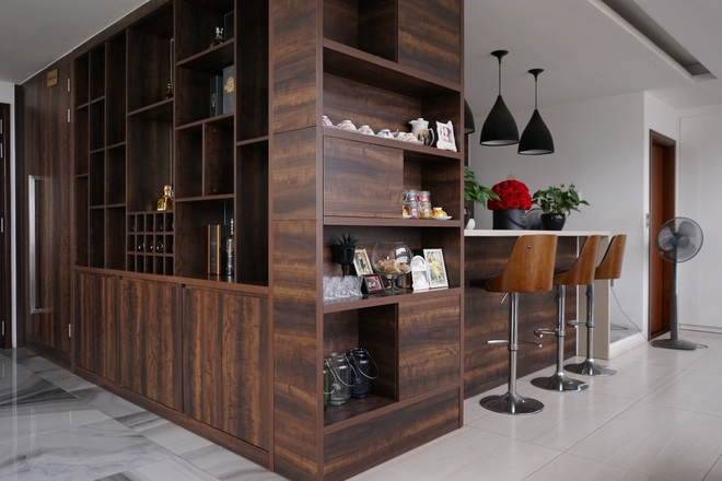 Căn penthouse “2 mặt tiền” với ban công ngập cây xanh của nữ đại gia Hà Nội - 8 Căn penthouse “2 mặt tiền” với ban công ngập cây xanh của nữ đại gia Hà Nội - 8