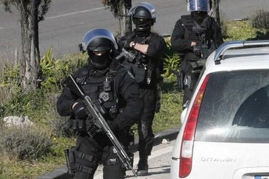 Băng đảng thanh toán đẫm máu tại Pháp, nhiều thương vong