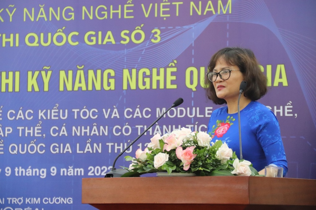 Trao giải thi kỹ năng nghề cho các nhà làm đẹp - 3 Trao giải thi kỹ năng nghề cho các nhà làm đẹp - 3
