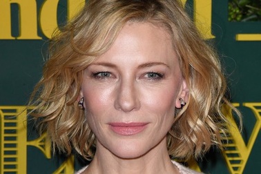 Cate Blanchett: 48 tuổi da vẫn căng mịn