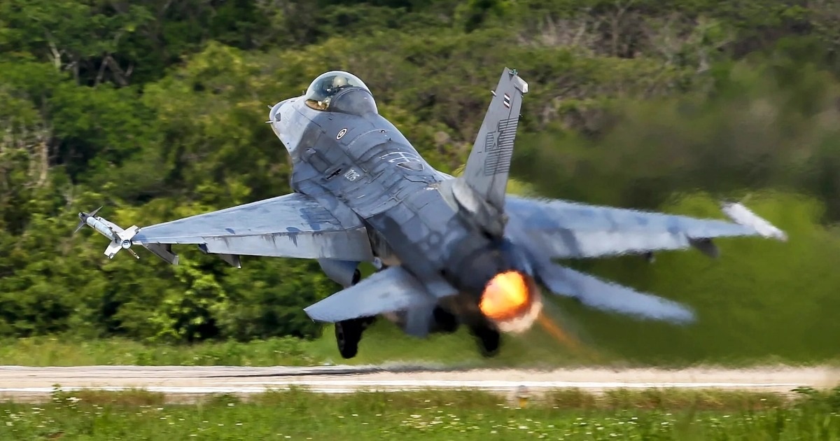 Thái Lan không kích biên giới, Campuchia cáo bu...