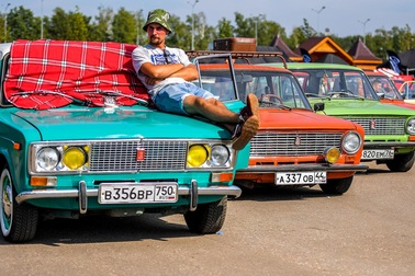 Vì sao nhiều người Nga vẫn mê xe Lada?