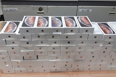 Lô hàng gần 1.200 chiếc iPhone bị bắt tại Nội Bài vẫn "vô chủ"