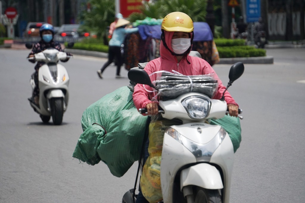 Người lao động vật lộn trong chảo lửa miền Trung - 2 Người lao động vật lộn trong chảo lửa miền Trung - 2