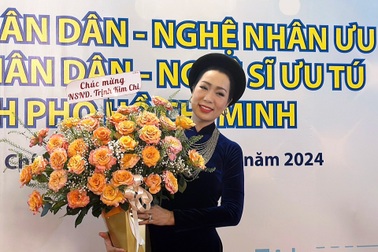 TPHCM tôn vinh NSND, NSƯT: Trịnh Kim Chi nói về danh xưng Á hậu