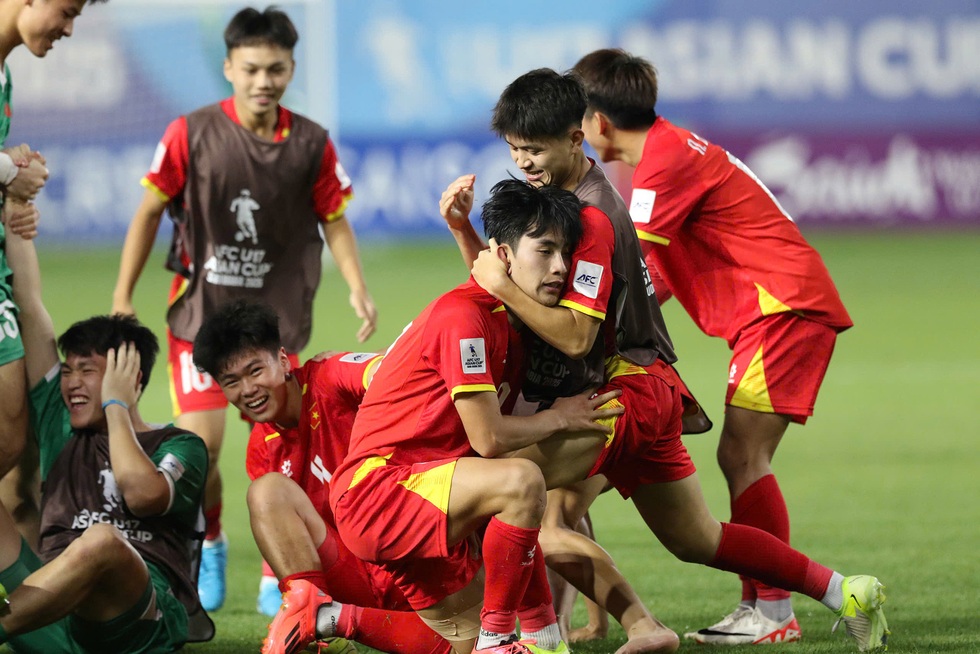 Tham vọng dự World Cup của U17 Việt Nam: Giấc mơ không… hoang đường