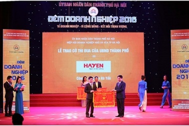 Công ty CP Hà Yến 3 năm liên tiếp nhận bằng khen của UBND TP Hà Nội