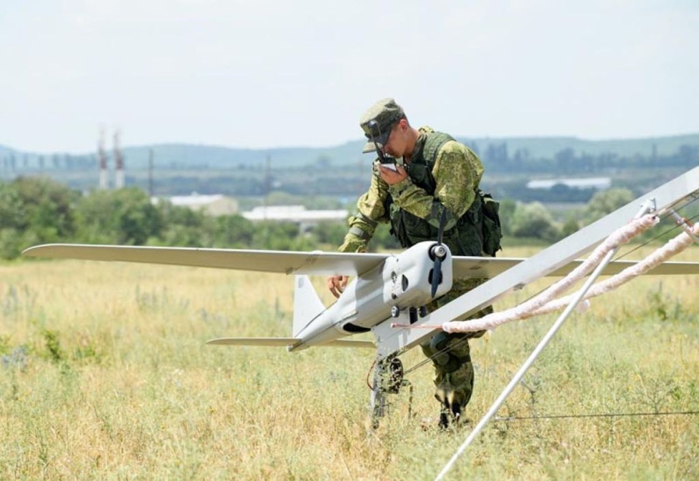 Nga ra mắt công nghệ sạc pin qua không khí cho UAV đang bay - 1 Nga ra mắt công nghệ sạc pin qua không khí cho UAV đang bay - 1