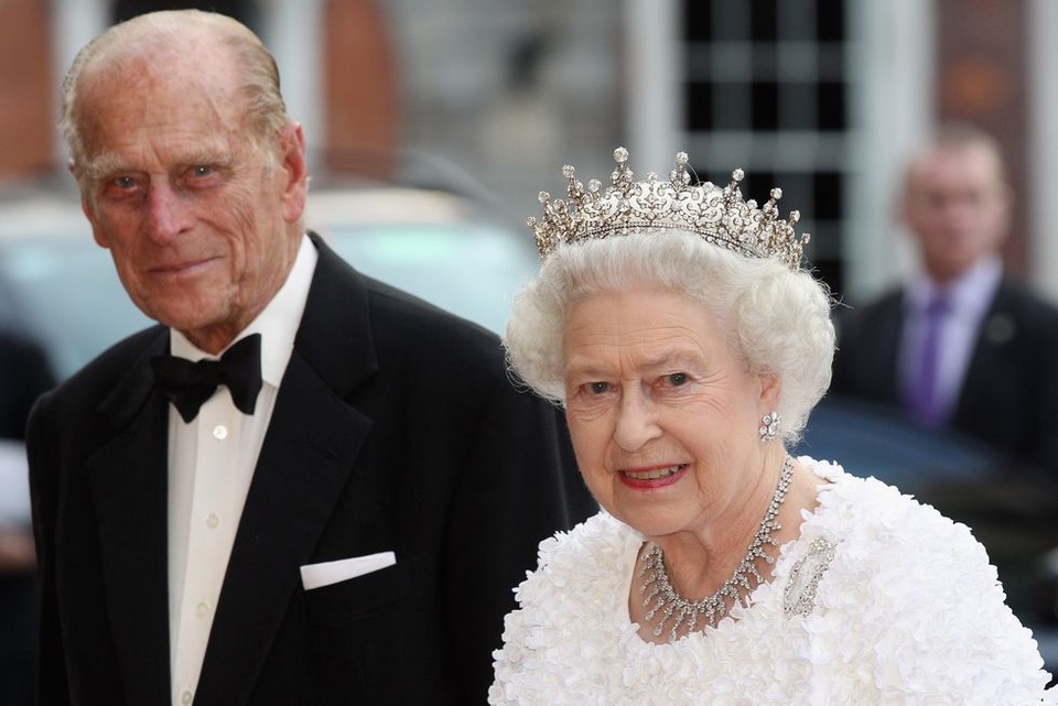 Nữ hoàng Elizabeth II và Hoàng thân Philip: Những khoảnh khắc đẹp nhất - 23 Nữ hoàng Elizabeth II và Hoàng thân Philip: Những khoảnh khắc đẹp nhất - 23