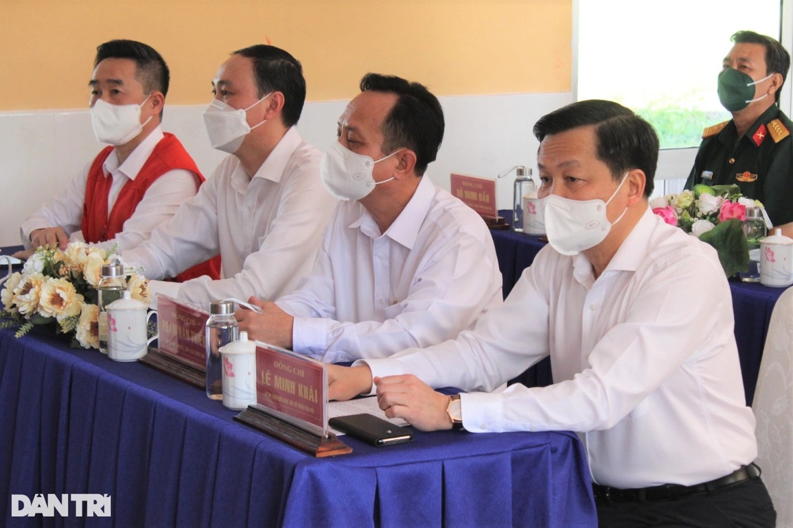 Phó Thủ tướng tặng quà Tết gia đình chính sách, người khó khăn tại Bạc Liêu - 1 Phó Thủ tướng tặng quà Tết gia đình chính sách, người khó khăn tại Bạc Liêu - 1