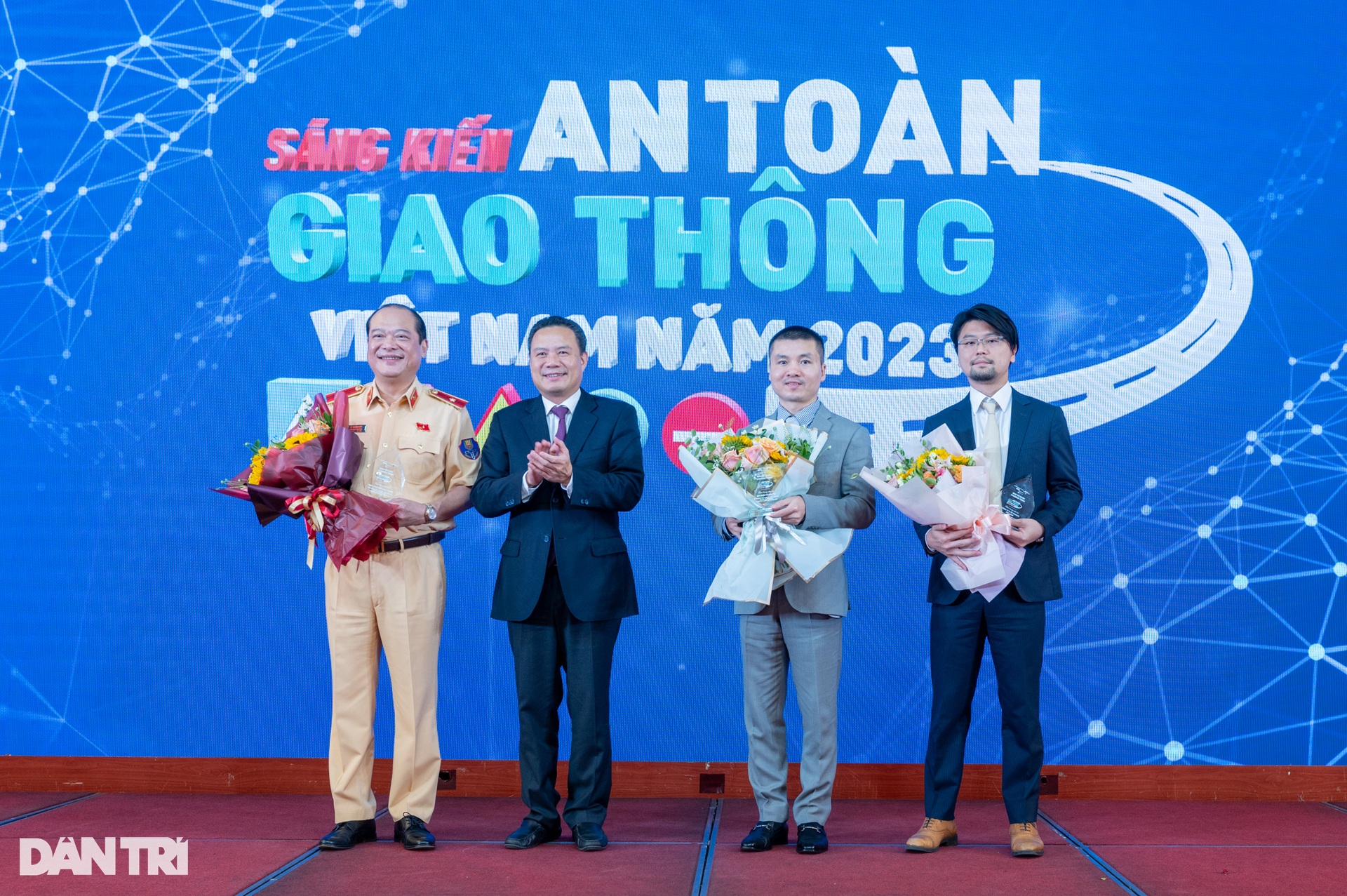 Toàn cảnh Lễ trao giải Cuộc thi Sáng kiến an toàn giao thông Việt Nam 2023 - 11