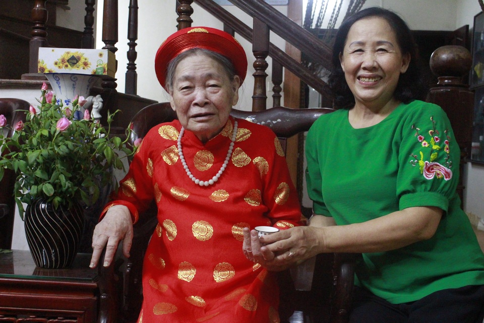 Chuyện ghi ở nhà Bà mẹ Việt Nam anh hùng Nguyễn Thị Xuyến - 1 Chuyện ghi ở nhà Bà mẹ Việt Nam anh hùng Nguyễn Thị Xuyến - 1