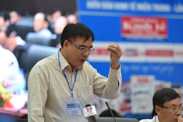 TS Trần Đình Thiên: “Du lịch miền Trung chủ yếu đến đi tắm thôi”