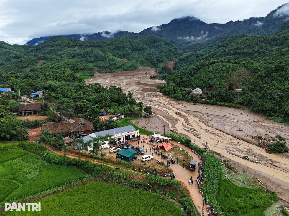 Ám ảnh tiếng kẻng báo động lũ về tại Làng Nủ - 3