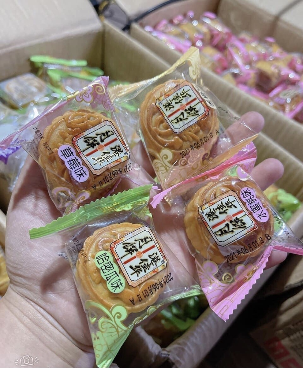 Bất chấp nắng nóng đỉnh điểm, tiểu thương mở bán bánh trung thu sớm - 4 Bất chấp nắng nóng đỉnh điểm, tiểu thương mở bán bánh trung thu sớm - 4
