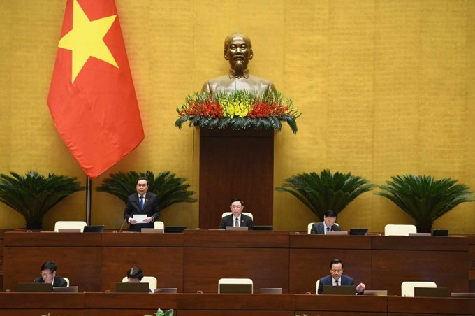 Phó Chủ tịch Thường trực Quốc hội Trần Thanh Mẫn điều hành phiên họp 