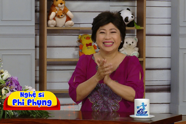 U60 nhưng Phi Phụng vẫn đắt show truyền hình