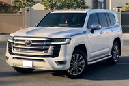 Đã hiếm còn đắt, đại lý hét giá Toyota Land Cruiser cũ cao hơn xe mới