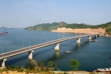 Quảng Ninh muốn Trưởng đặc khu kinh tế Vân Đồn được tự quyết cho thuê đất