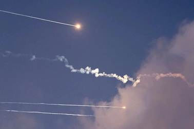 Iran dùng chiến thuật mới khiến phòng không Israel “quân ta đánh quân mình”