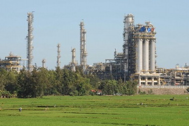 “Gã khổng lồ” dầu khí Nga mua 49% cổ phần nhà máy Dung Quất