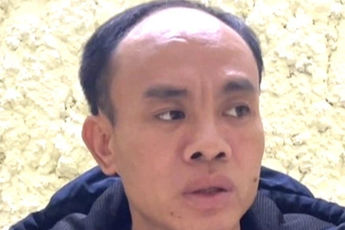 Bắt đối tượng dùng búa đánh bố người yêu trọng thương