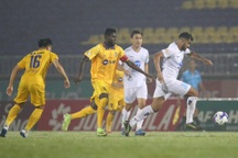 Đánh bại SL Nghệ An, CLB Nam Định tiến sát ngôi vương V-League
