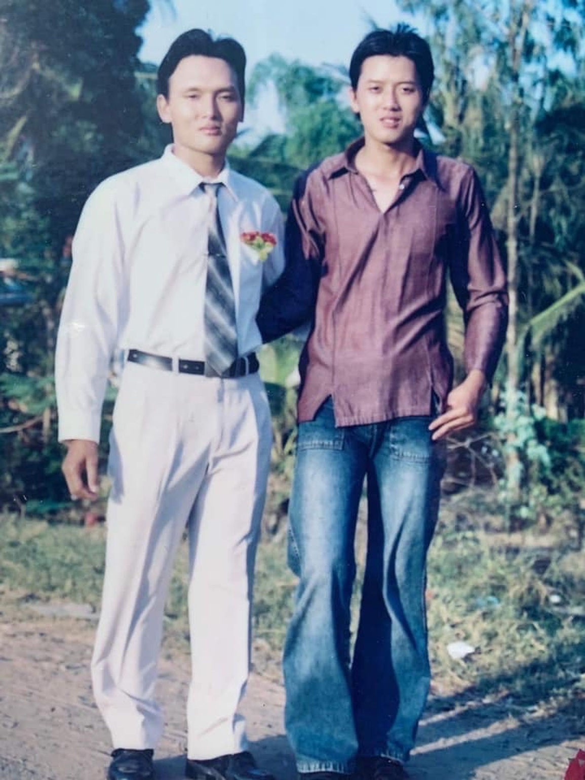 Quách Ngọc Tuyên tiết lộ xúc động về anh ruột bỏ đại học để nuôi các em - 1 Quách Ngọc Tuyên tiết lộ xúc động về anh ruột bỏ đại học để nuôi các em - 1