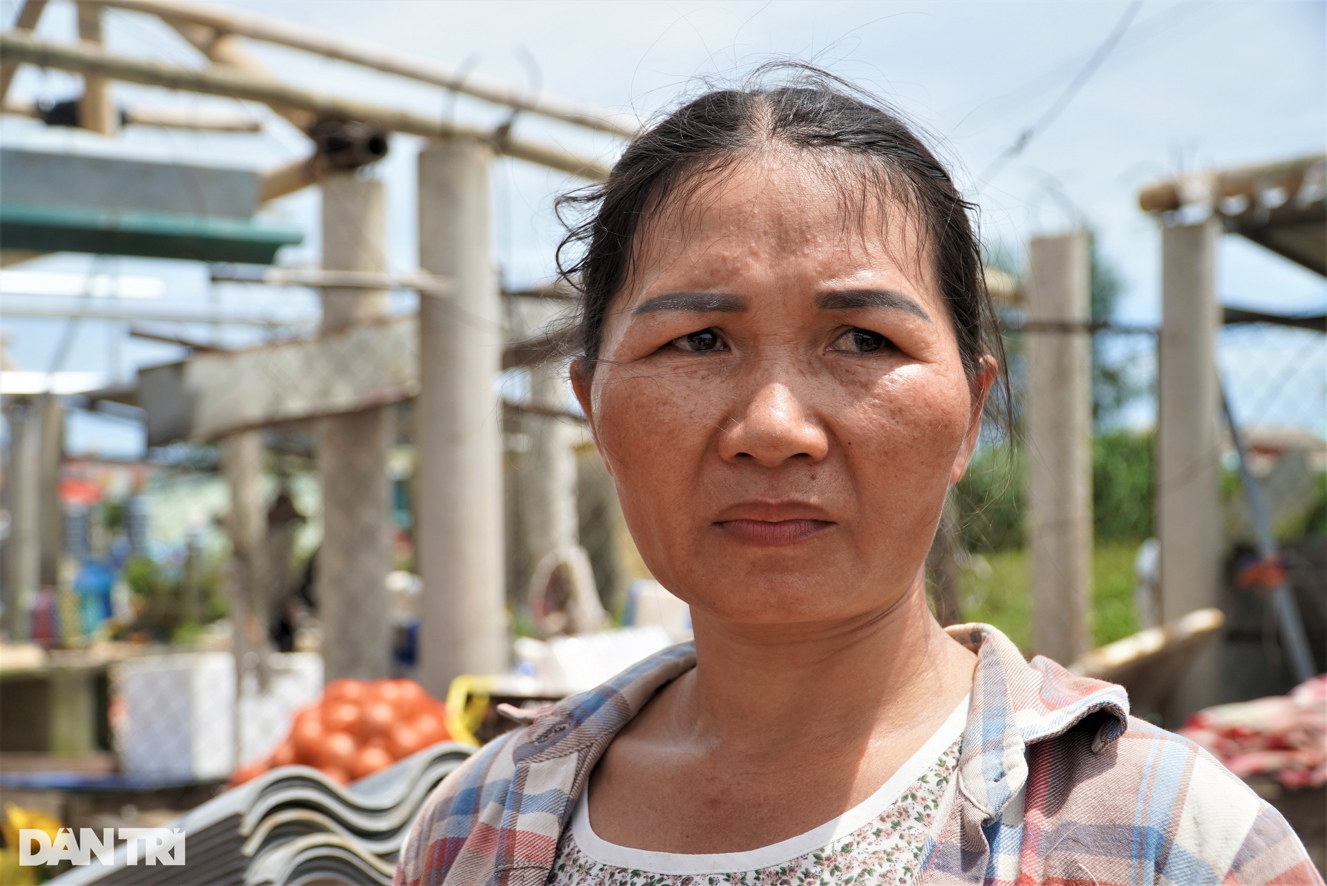 Cơn lốc xoáy kinh hoàng đi qua để lại cảnh tan hoang và nước mắt - 7 Cơn lốc xoáy kinh hoàng đi qua để lại cảnh tan hoang và nước mắt - 7