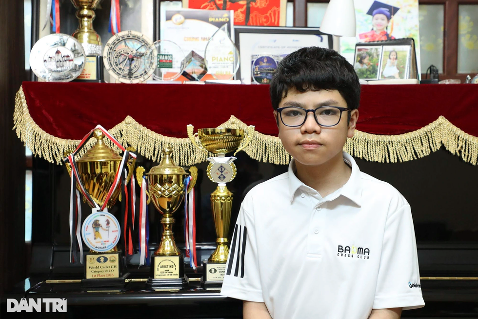 Kỳ thủ 13 tuổi Đầu Khương Duy và giấc mơ trở thành đại kiện tướng quốc tế - 2 Kỳ thủ 13 tuổi Đầu Khương Duy và giấc mơ trở thành đại kiện tướng quốc tế - 2