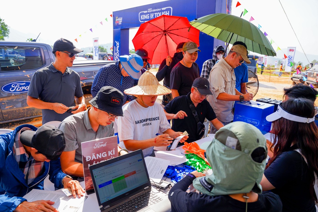 Chinh phục địa hình cùng dàn xe Ford tại giải đua xe PVOIL VOC 2025 - 2 Chinh phục địa hình cùng dàn xe Ford tại giải đua xe PVOIL VOC 2025 - 2