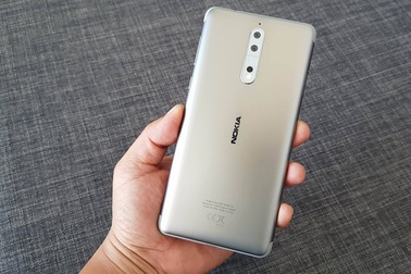 Nokia 8 chính thức bán ra, trả trước chỉ 3,9 triệu đồng