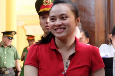 Hot girl Ngọc Miu hoảng loạn, khai không chính xác?