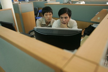 Tội ác “nảy mầm” từ web đen