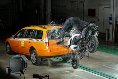 Ý tưởng mới về công nghệ hỗ trợ an toàn cho người đi xe máy