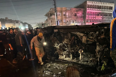 Mỹ không kích hạ chỉ huy nhóm vũ trang thân Iran