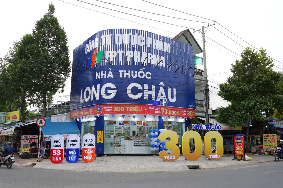 FPT Long Châu chào đón nhà thuốc thứ 300 với nhiều chương trình ưu đãi hấp dẫn - 1 FPT Long Châu chào đón nhà thuốc thứ 300 với nhiều chương trình ưu đãi hấp dẫn - 1
