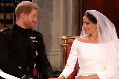 Khoảnh khắc Hoàng tử Harry rơi nước mắt trong đám cưới cổ tích