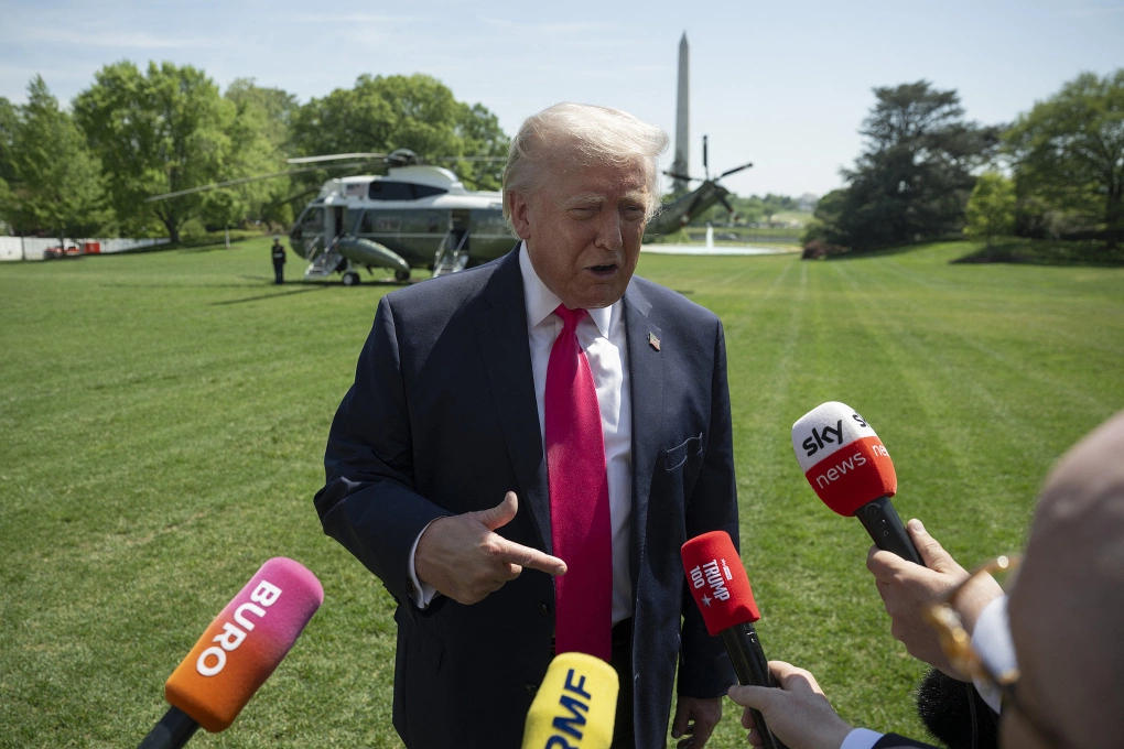 Tổng thống Mỹ Donald Trump lạc quan về thỏa thuận với Iran - 1
