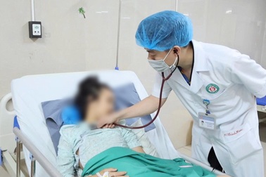 Cứu sống bé gái 12 tuổi bị đuối nước suy đa tạng, ngừng tuần hoàn