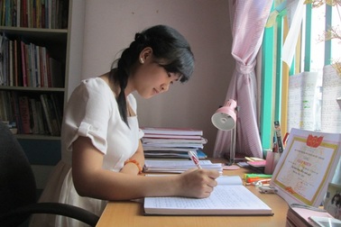 Cô bí thư chi Đoàn đỗ thủ khoa tốt nghiệp 