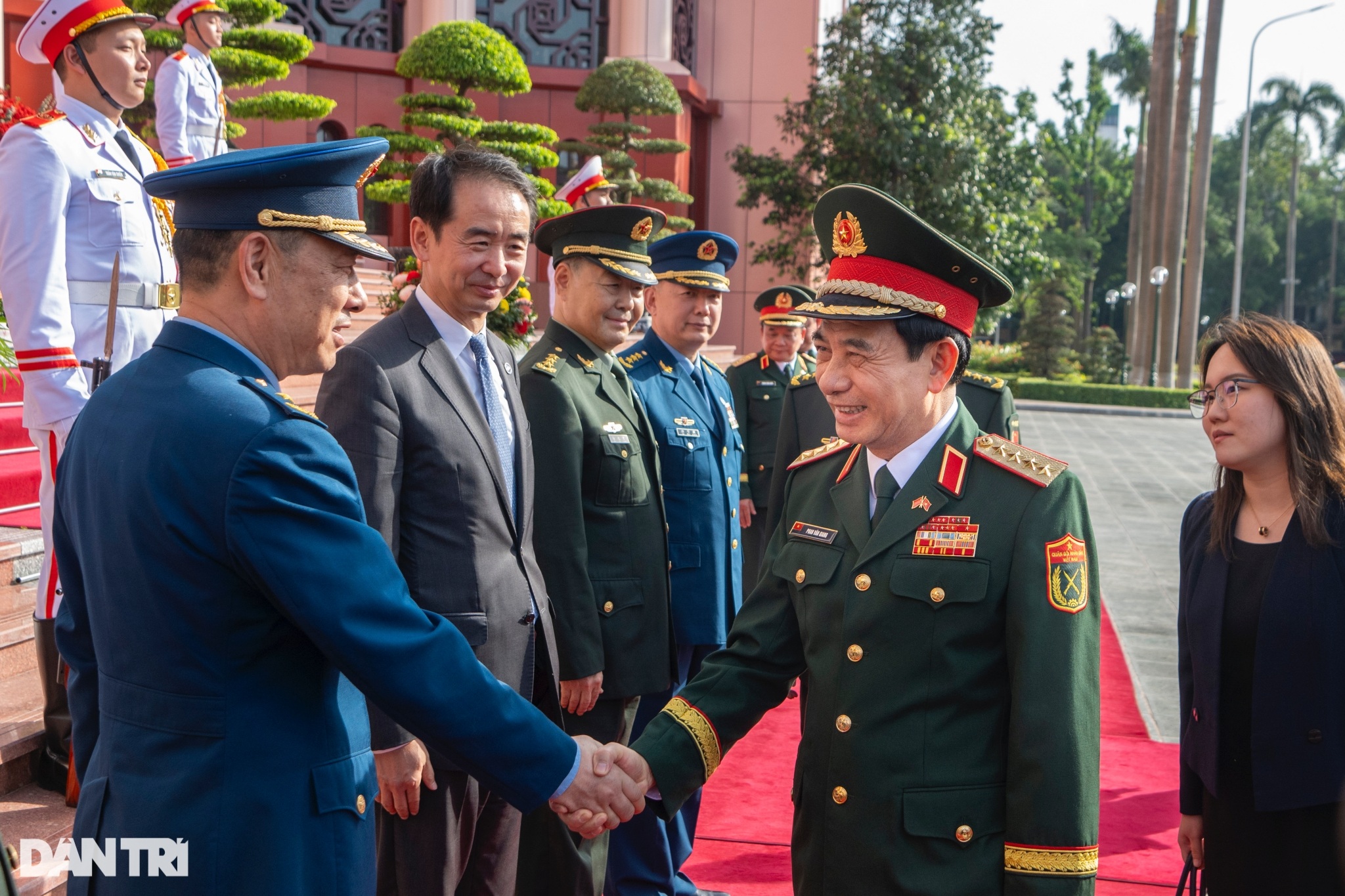 Đại tướng Phan Văn Giang chủ trì lễ đón Phó Chủ tịch Quân ủy TƯ Trung Quốc - 8