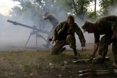 Nga - phương Tây đấu khẩu trước thềm Hội nghị về Ukraine tại Paris