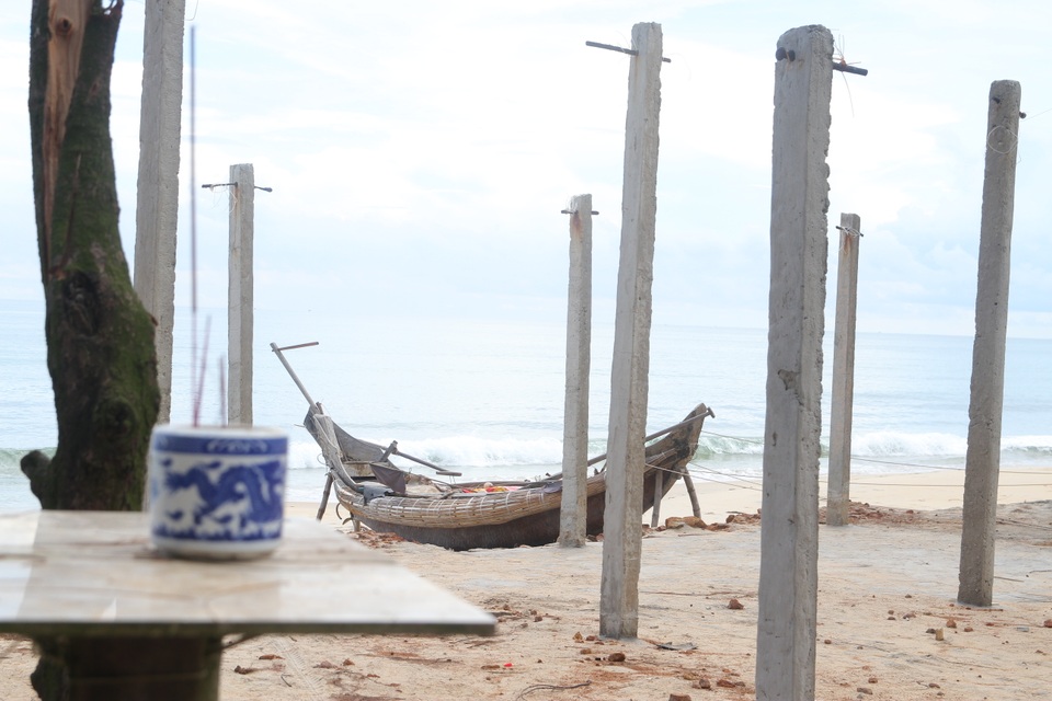 Bờ biển sạt lở nặng sau cơn bão số 5 - 14 Bờ biển sạt lở nặng sau cơn bão số 5 - 14