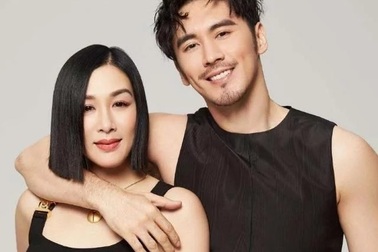 Chung Lệ Đề và chồng trẻ bị bắt gặp đi cầu tự