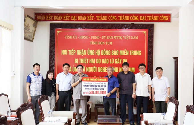 Bí thư Tỉnh ủy Đắk Lắk làm trưởng đoàn công tác đi thăm hỏi, hỗ trợ các tỉnh miền Trung - Ảnh 2.