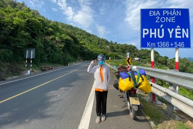 Cô gái một mình đi xuyên Việt 102 ngày với 50 triệu đồng