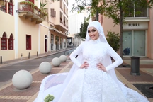 Video cô dâu suýt bị hất văng trong vụ nổ tại Li Băng