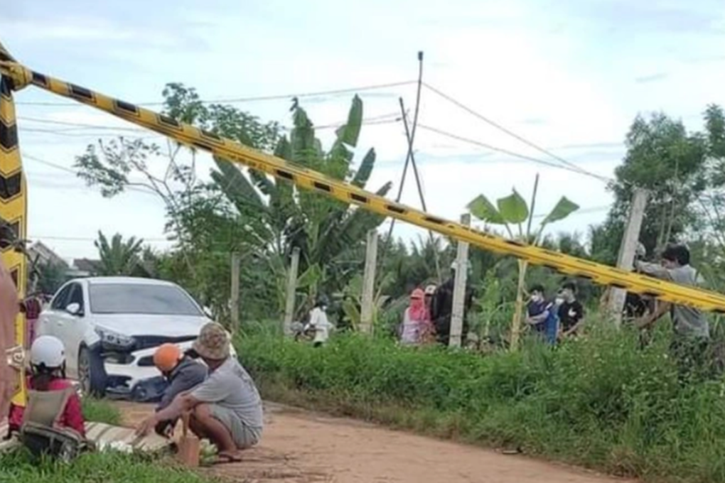 Vụ ô tô tông chết 2 người: Mâu thuẫn từ món nợ 900 nghìn đồng - 1 Vụ ô tô tông chết 2 người: Mâu thuẫn từ món nợ 900 nghìn đồng - 1