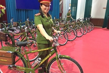 Công an Quảng Ngãi tiếp nhận 100 xe đạp đặc chủng
